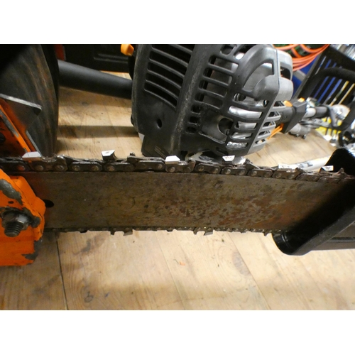 2314 - Husqvarna chainsaw with 20