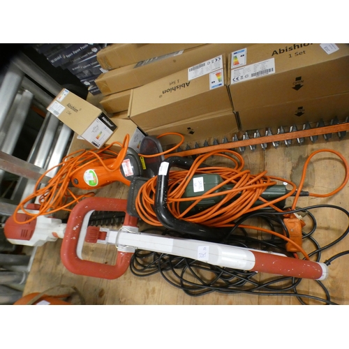 2316 - 3 electric hedge trimmers (one has failed electrical safety test due to damaged cable - to be sold a... 