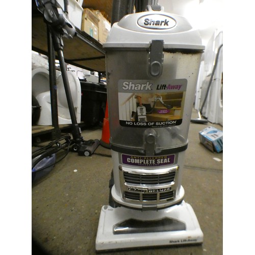 2295 - Shark light away upright vac, anti allergy complete technology with tool, -W