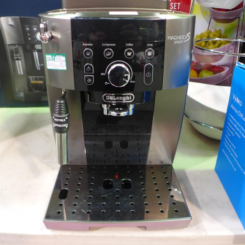 Delonghi Magnifica S Smart Bean To Cup Coffee Machine Ecam250.33.Tb