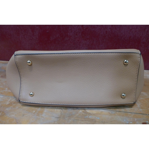 3201 - Verde tan leather handbag ( 249-801) * This lot is subject to vat