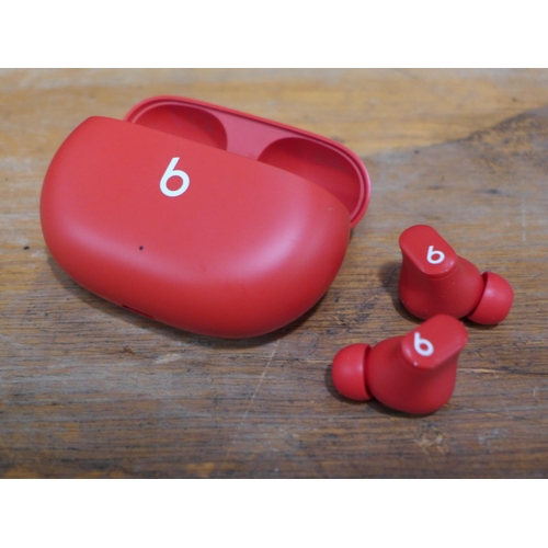 3212 - Beats Studio Buds     Red  - Mj4X3Zm/A  , (249-389)   * This lot is subject to vat