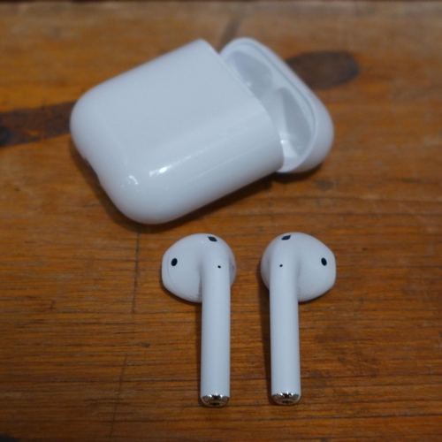 3215 - Airpods 2Nd Gen & Case   - Mv7N2Zma, (249-413)   * This lot is subject to vat