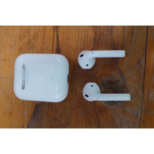 3234 - Airpods 2Nd Gen & Case   - Mv7N2Zma     , (249-539)   * This lot is subject to vat