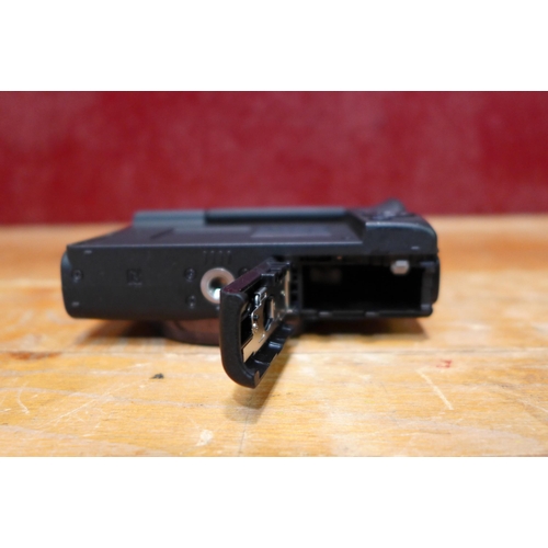 3234d - Canon Eos M100 Mirrorless Camera (no battery/no charger) , Original RRP £269.99 + vat , (249-189)   ... 