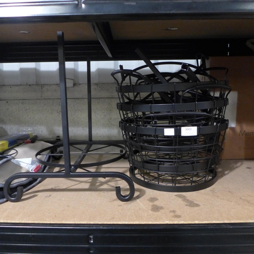 3003 - Mesa 3 Tier Baskets With Stand  , (249-216)   * This lot is subject to vat