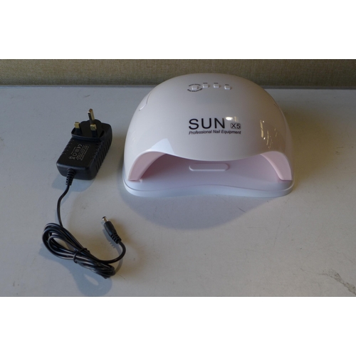 3098 - A Sun X5 professional LED nail drying lamp