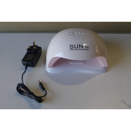 3099 - A Sun X5 professional LED nail drying lamp