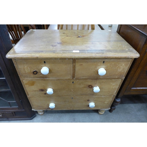 204 - A Victorian pine chest of drawers