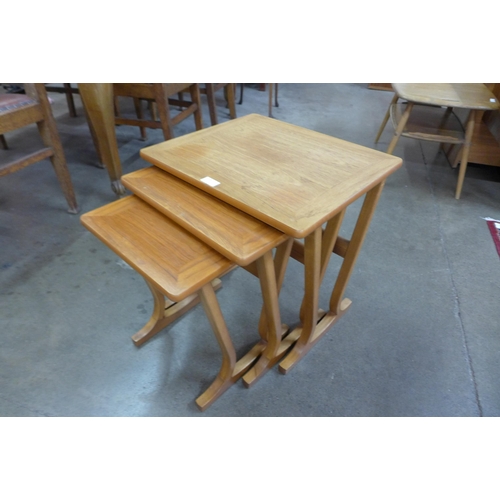 85 - A Nathan teak nest of tables