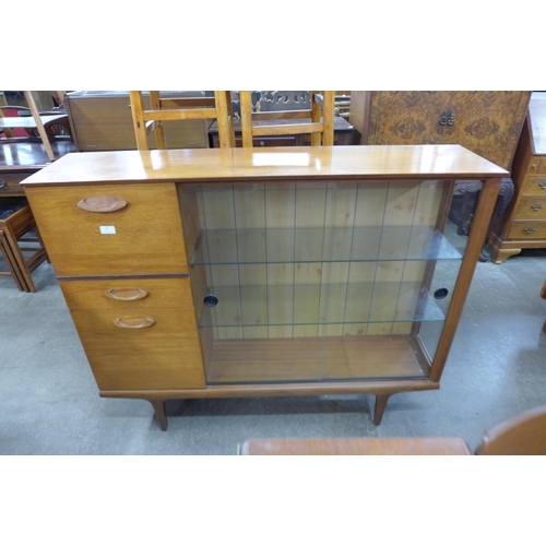 92 - A teak bookcase