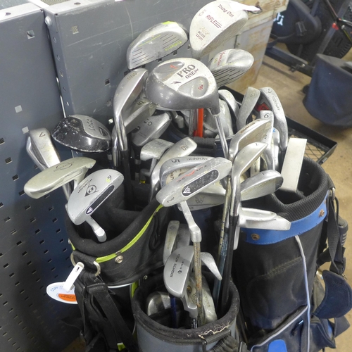 2315 - 4 Bags of children's golf clubs