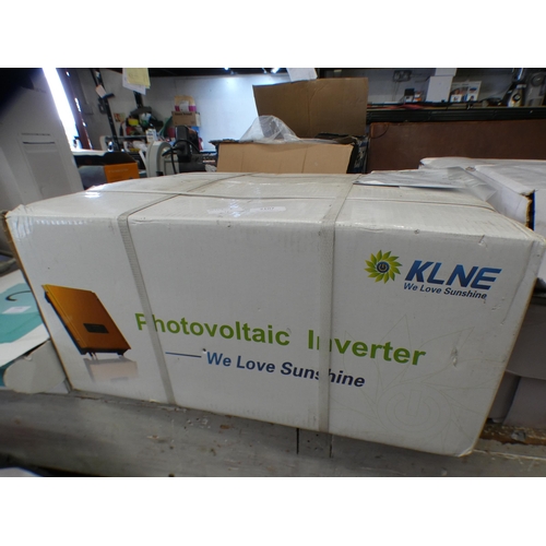 2107 - Sunteams 3000 photovoltaic inverter - boxed, sealed & unused