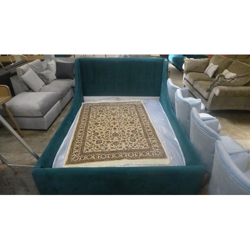 1484 - A green kingsize ottoman storage bed frame