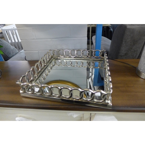 1303 - A square chain linked chrome and mirrored cocktail tray, 35cms (GW207717)   #