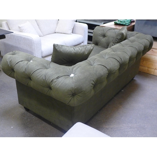 1352 - A moss velvet Chesterfield 2.5 seater sofa