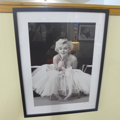 1378 - A  Marilyn Monroe  framed  Print - (Ballerina) - 60X80(PPR4008023)   *