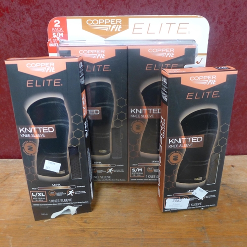 3082 - Four Copperfit Elite Knee Supports (2x S/M) (2x L/XL) (251-186)    * This lot is subject to vat