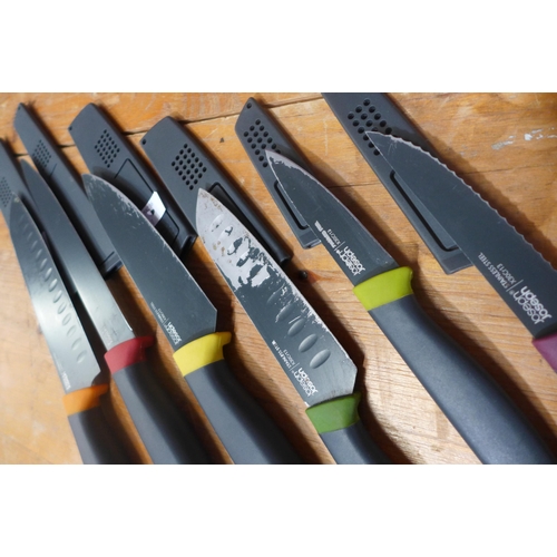 3094 - J/Joseph Elevate Knives (251-285)    * This lot is subject to vat