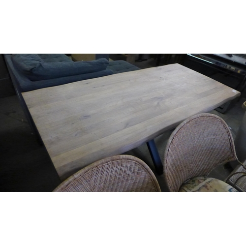 1605 - A Barkington rectangular dining table - damaged base and top