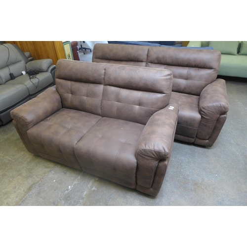 1566 - Pepe three seater and two seater sofas