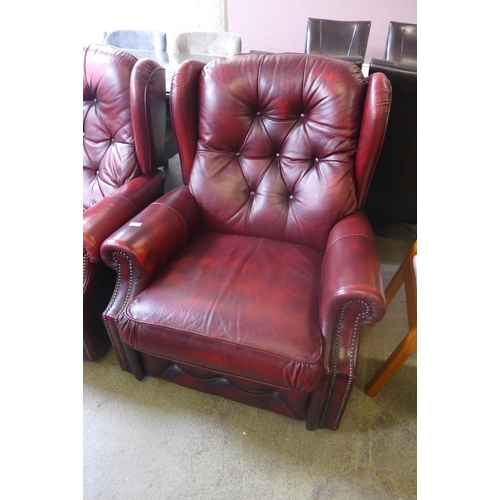 1586 - A Lazy-Boy red leather three piece suite