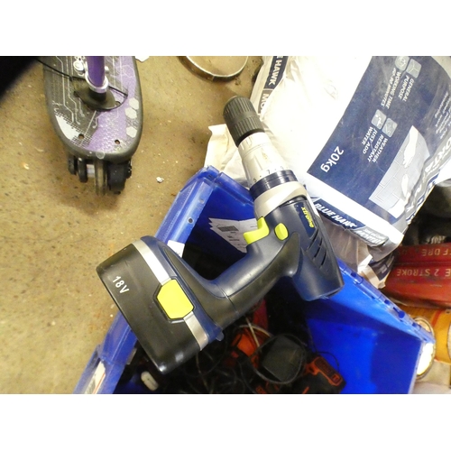 2156 - Misc cordless drills and chargers