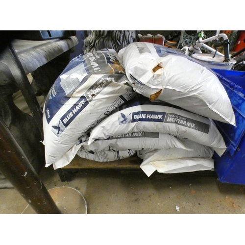 2157 - 7 x 20kg bags of Bluehawk sand/cement/mortar mix