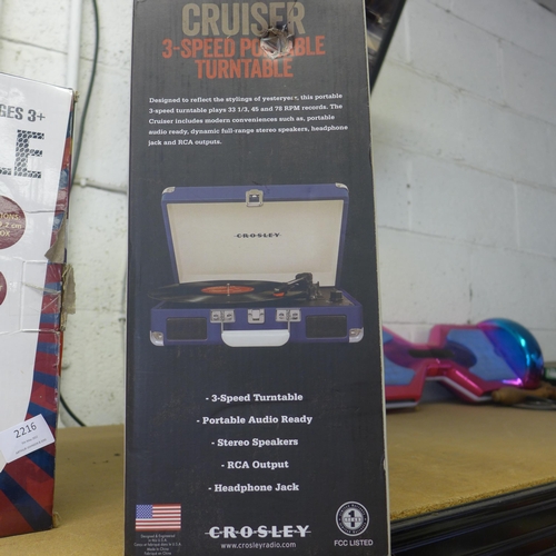 2217 - A boxed Crosley cruiser portable turntable