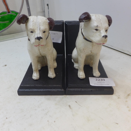 2239 - Nipper dog bookends * this lot is subject to VAT