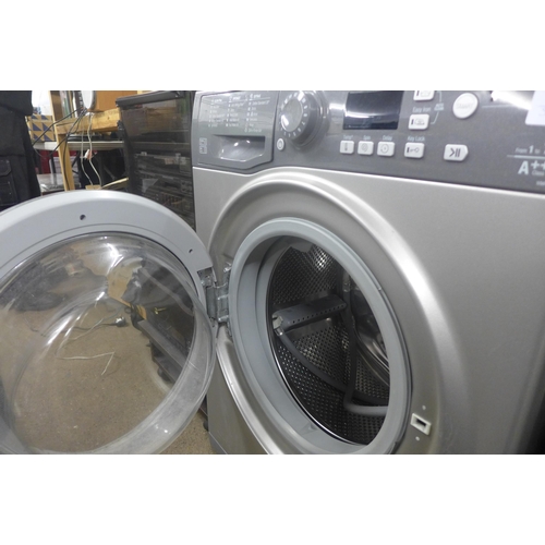 2314 - Hotpoint Smart Tech 7kg washing machine (WMFug742)