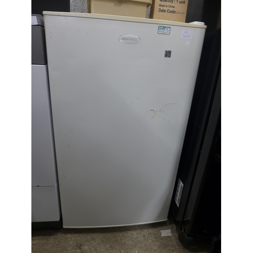 2339 - Daewoo under counter fridge with ice box