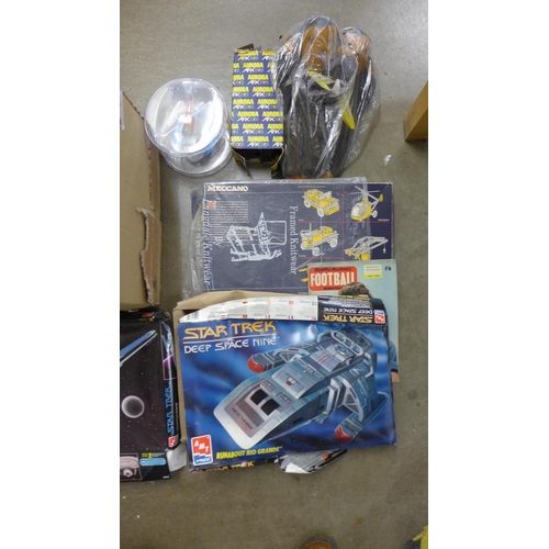 1002 - Star Trek toys, Meccano and other toys **PLEASE NOTE THIS LOT IS NOT ELIGIBLE FOR POSTING AND PACKIN... 