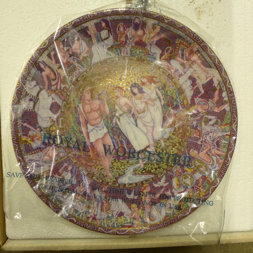 1023 - Eleven Royal Worcester Greek Legends collectors plates **PLEASE NOTE THIS LOT IS NOT ELIGIBLE FOR PO... 