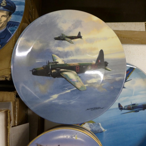 1024 - Coalport and Bradford Exchange RAF and aircraft themed collectors plates **PLEASE NOTE THIS LOT IS N... 