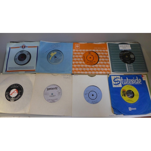 675 - Thirty-five 1960's and early 1970's soul and R 'n' B 7