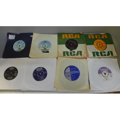 675 - Thirty-five 1960's and early 1970's soul and R 'n' B 7