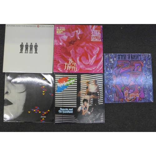 719 - Five Siouxsie and the Banshees vinyl records, four LP's Serata Live Bootleg, Hyaena, Kaleidoscope, J... 