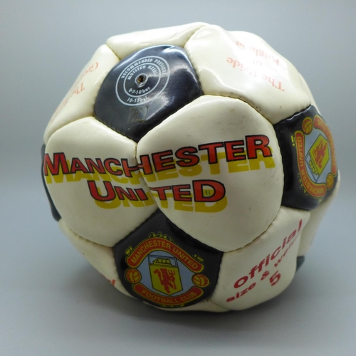 738 - A 1992 signed Manchester United football