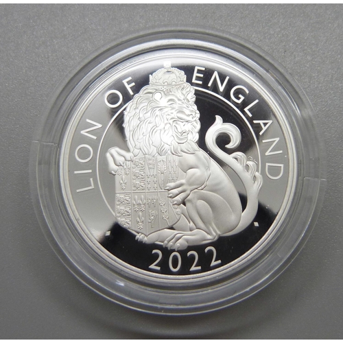 829 - A Royal Mint The Royal Tudor Beasts The Lion of England 2022 UK 1oz. silver proof coin, cased