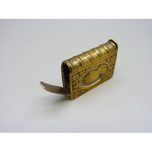 918 - A King George V double opening brass vesta case