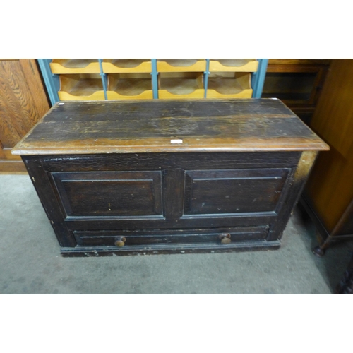 129 - A George III pine mule chest