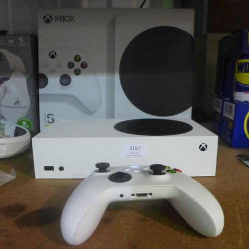 3157 - Xbox Series S Console With Controller , Original RRP £349.91 + vat  (251-54)  * This lot is subject ... 