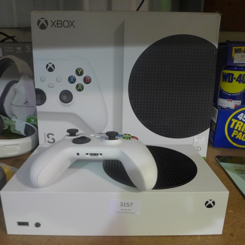 3157 - Xbox Series S Console With Controller , Original RRP £349.91 + vat  (251-54)  * This lot is subject ... 