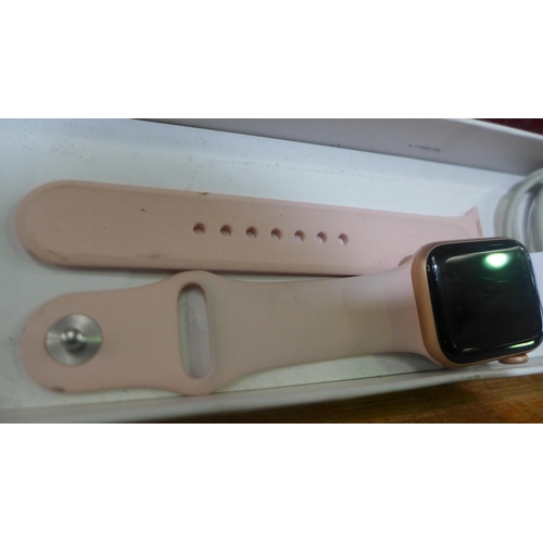 3193 - Apple Watch 6 40Mm Gps - Mg123B/A Gold / Pink Sand  , Original RRP  £304.99 + vat  (250A -166)  * Th... 