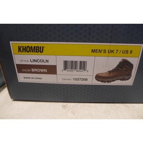 3291 - 2 Pairs of Men's Khombu brown walking boots, size UK: 7 * this lot is subject to VAT