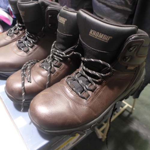 3291 - 2 Pairs of Men's Khombu brown walking boots, size UK: 7 * this lot is subject to VAT