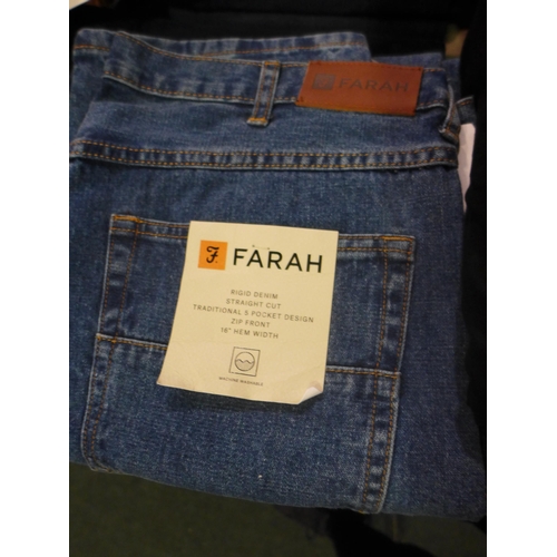 3322 - Five Pairs of men's jeans and trousers, various sizes/styles * this lot is subject to VAT