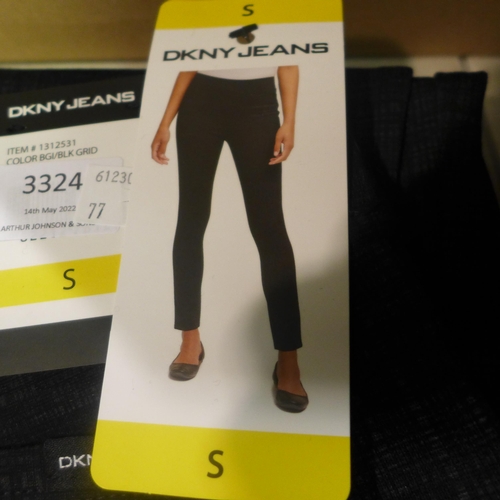 3324 - Two Pairs of woman's DKNY stretch trousers, 1 size M, 1 size S * this lot is subject to VAT