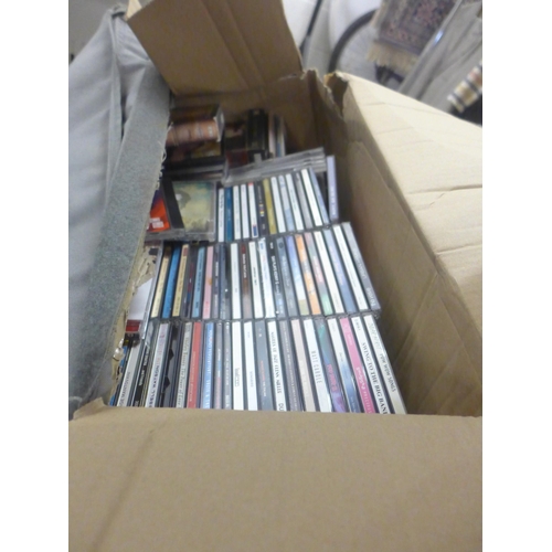 2098 - Approx. 150 music CD's & films